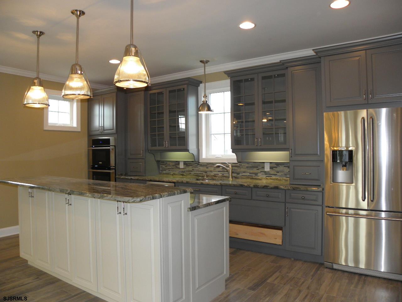 213 N Hanover Ave, Margate City, NJ 08402 photo 5