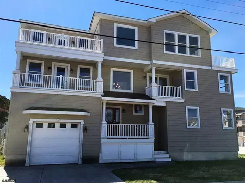 1006 E Beach Ave, Brigantine, NJ 08203 photo 1