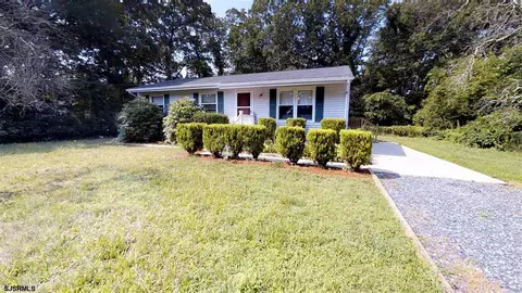5 Stafford Ave, Egg Harbor Township, NJ 08234