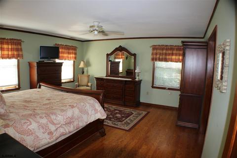 8 Harrys Ct, Ocean View, NJ 08230 photo 17