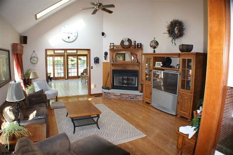 8 Harrys Ct, Ocean View, NJ 08230 photo 9