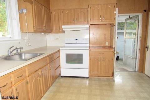 142 Front, Hammonton, NJ 08037 photo 10