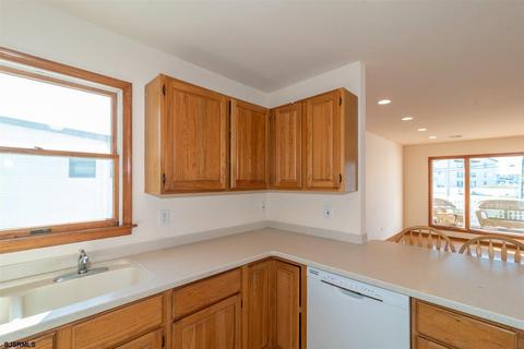 431 Hackney Pl, Brigantine, NJ 08203 photo 6