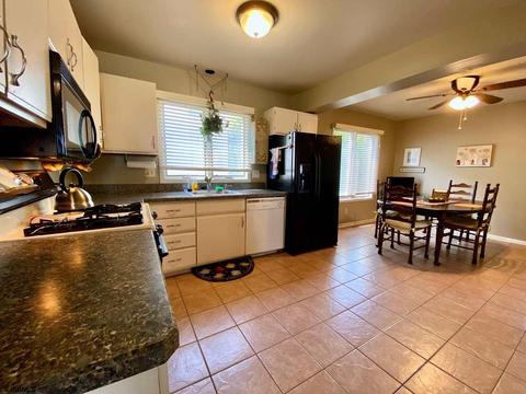 1006 E Shore Dr, Brigantine, NJ 08203 photo 5