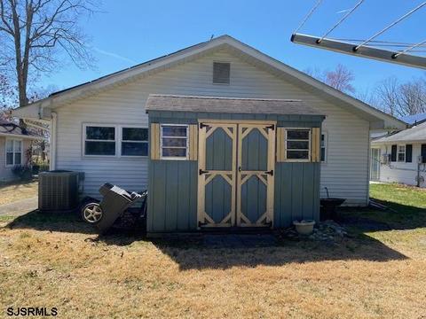 11 Pine Ave, Hammonton, NJ 08037 photo 4