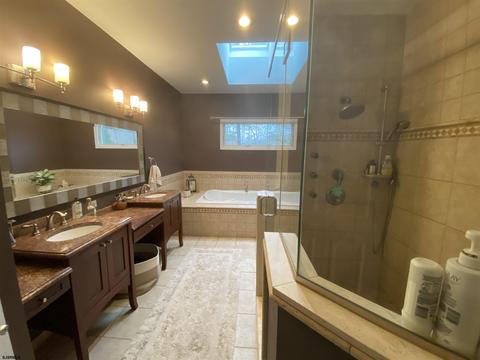 207 E Haws Ct, Galloway, NJ 08205 photo 14