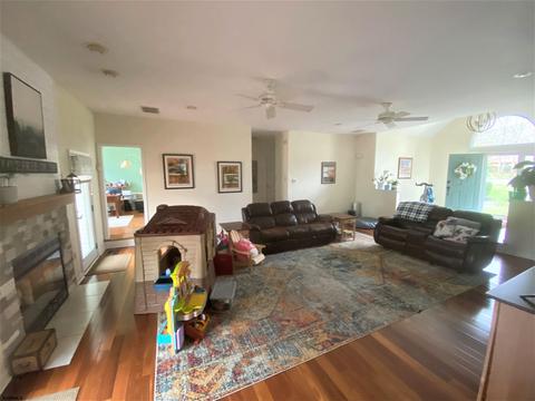 207 E Haws Ct, Galloway, NJ 08205 photo 3