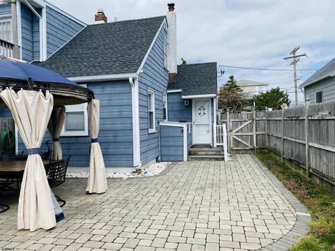 706 Beach Ave, Brigantine, NJ 08203 photo 2