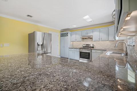 515 Cornwall Dr, Smithville, NJ 08205 photo 11