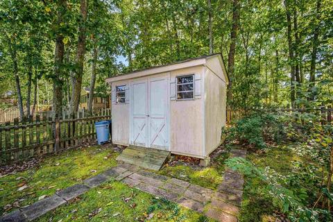 515 Cornwall Dr, Smithville, NJ 08205 photo 3