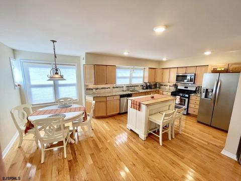 301 Beach Ave E, Brigantine, NJ 08203 photo 5