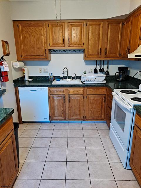 11 Surfside Rd, Brigantine, NJ 08203 photo 6