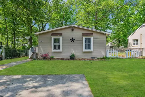 126 E Clearview Ave, Pine Hill, NJ 08021 photo 5