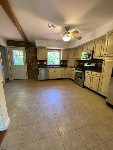 5646 Duerer St, Egg Harbor City, NJ 08215 photo 4