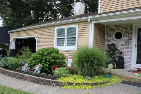 1113 Spring Ln, Absecon, NJ 08201 photo 2