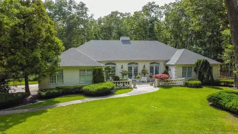 608 Pineview Dr, Galloway, NJ 08205 photo 1