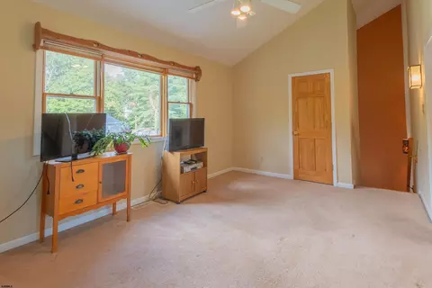 919 S 2nd Rd, Hammonton, NJ 08037 photo 4