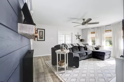 612 N 3rd St, Hammonton, NJ 08037 photo 8