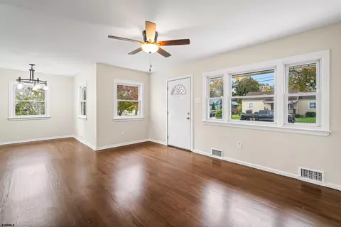 316 Pine St, Absecon, NJ 08201 photo 6