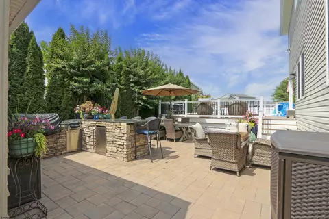 2 Mcdermott Pl, Brigantine, NJ 08203 photo 6