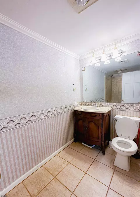 165 E 4th Ave, Runnemede, NJ 08078 photo 6