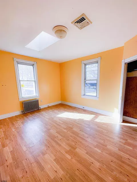 165 E 4th Ave, Runnemede, NJ 08078 photo 9