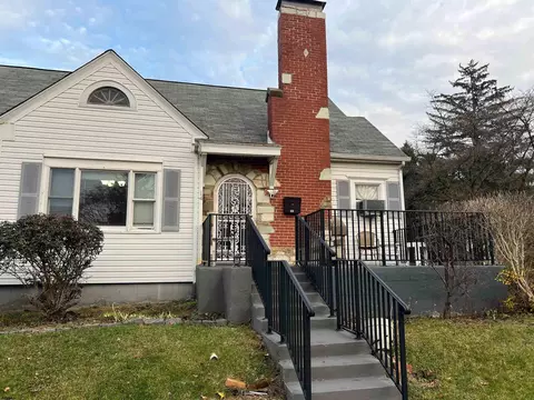 14 Pershing Ave, Trenton, NJ 08618 photo 2
