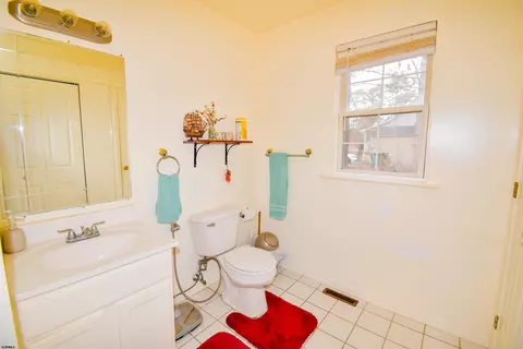 400 S Willow Ave, Galloway, NJ 08205 photo 15