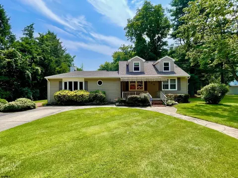 526 E Brook Ln, Galloway, NJ 08205 photo 1