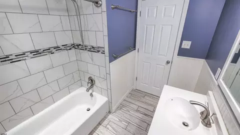 Bath - 707 Breakers Ave, Absecon, NJ 08201 photo 2 of 4