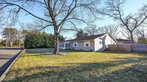 Exterior - 707 Breakers Ave, Absecon, NJ 08201 photo 3 of 12