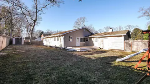 Exterior - 707 Breakers Ave, Absecon, NJ 08201 photo 8 of 12
