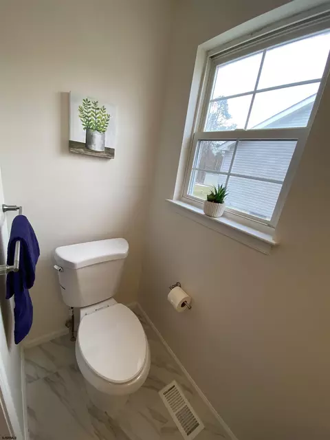Bath - 446 A Nectar Ave, Galloway, NJ 08205 photo 3 of 7