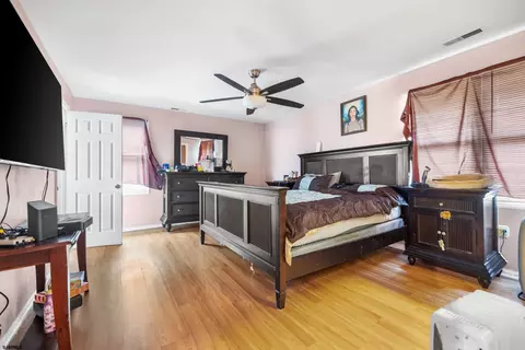 Bedroom - 200 Egnor Dr, Galloway, NJ 08205 photo 2 of 6