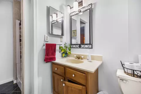 Bath - 200 Egnor Dr, Galloway, NJ 08205 photo 2 of 6