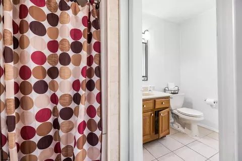 Bath - 200 Egnor Dr, Galloway, NJ 08205 photo 1 of 6