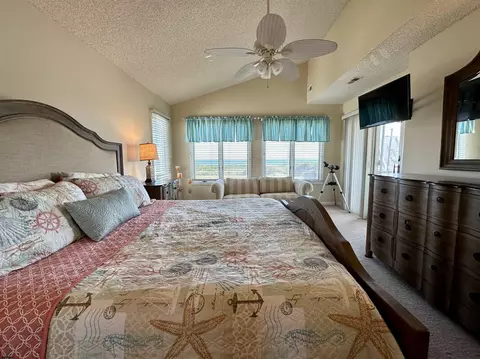 Bedroom - 201 E Brigantine Ave #B, Brigantine, NJ 08203 photo 2 of 6