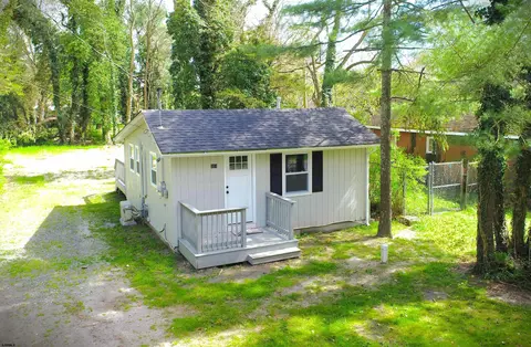 Exterior - 351 Elm St, Hammonton, NJ 08037 photo 2 of 7