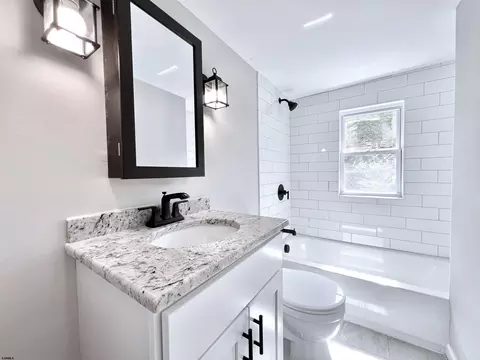 Bath - 351 Elm St, Hammonton, NJ 08037 photo 1 of 2