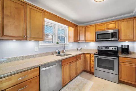 Kitchen - 800 Evans Blvd, Brigantine, NJ 08203 photo 4 of 5