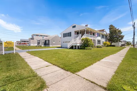 Exterior - 800 Evans Blvd, Brigantine, NJ 08203 photo 4 of 10