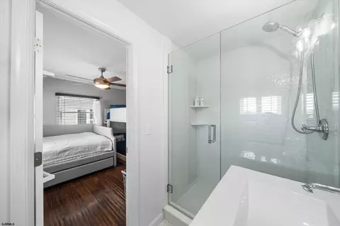 Bedroom - 8610 3rd Ave, Stone Harbor, NJ 08247 photo 9 of 12