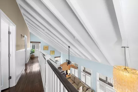 Entry Way - 8610 3rd Ave, Stone Harbor, NJ 08247 photo 3 of 4