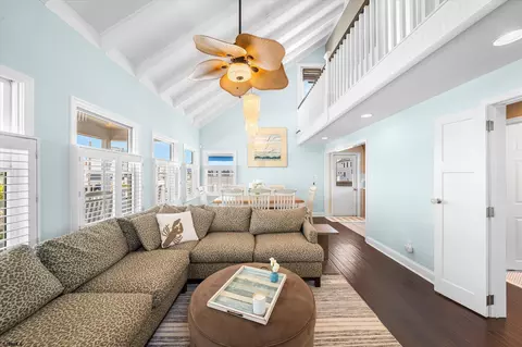 Living - 8610 3rd Ave, Stone Harbor, NJ 08247 photo 3 of 3