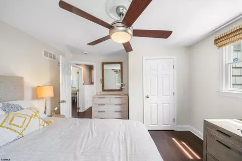 Bedroom - 8610 3rd Ave, Stone Harbor, NJ 08247 photo 3 of 12