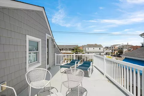 Exterior - 8610 3rd Ave, Stone Harbor, NJ 08247 photo 12 of 19