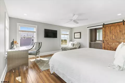 Bedroom - 2612 Commonwealth Ave, Strathmere, NJ 08248 photo 2 of 12