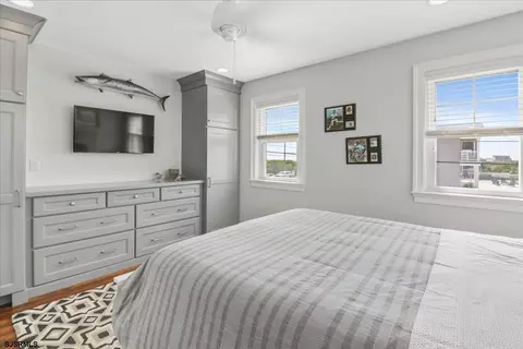 Bedroom - 2612 Commonwealth Ave, Strathmere, NJ 08248 photo 9 of 12
