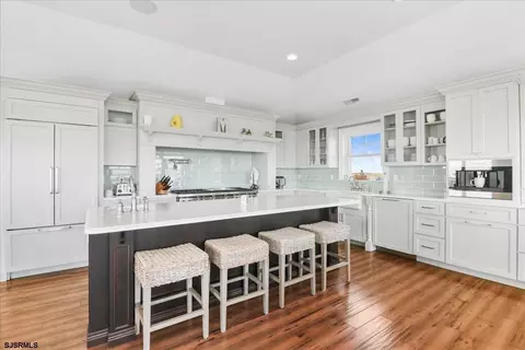 Kitchen - 2612 Commonwealth Ave, Strathmere, NJ 08248 photo 2 of 3