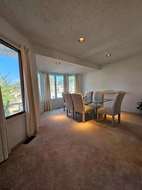 Dining - 2 Surfside Rd, Brigantine, NJ 08203 photo 1 of 1